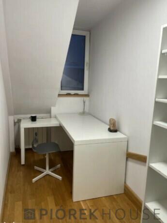 Dwupoziomowe mieszkanie na Ochocie