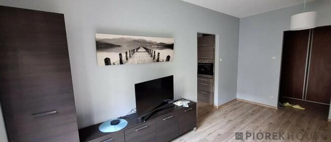 Przestronna kawalerka na Woli