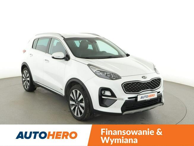 Kia Sportage niski przebieg automat 4x4 półskóra kamera navi bixenon tempomat