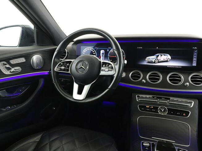 Mercedes E 220 FV-23% AMG-Line Automat Panorama Navi Kamera cofania Klimatyzacja Pod
