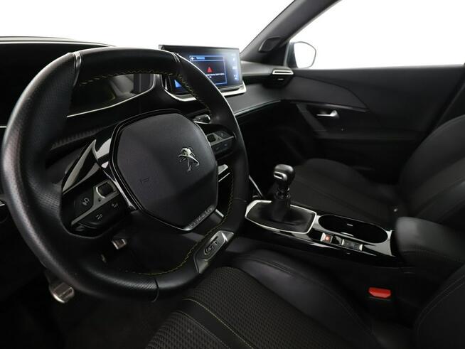 Peugeot 2008 GT-Line virtual navi kamera Bluetooth FullLED