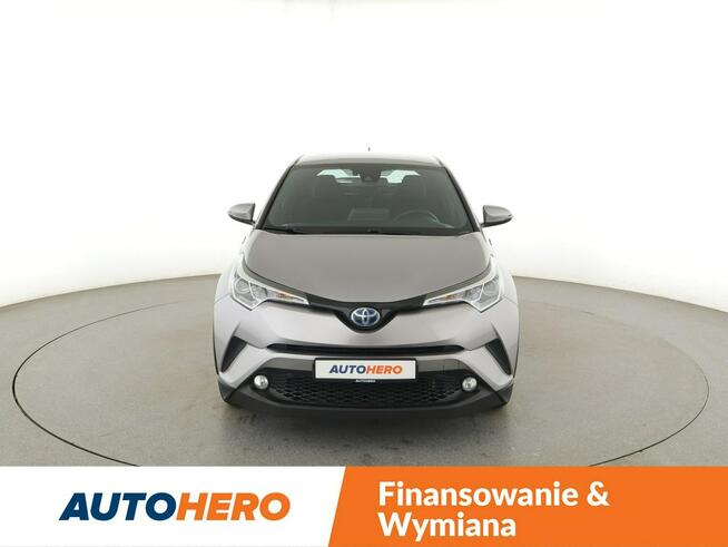 Toyota C-HR navi kamera ACC LED