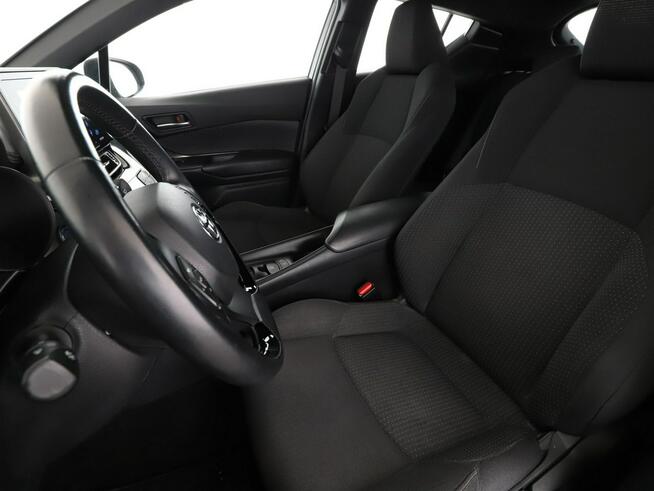 Toyota C-HR navi kamera ACC LED