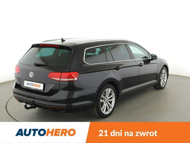 Volkswagen Passat DSG R-Line interior pack klima auto navi grzane fotele czujniki parkow