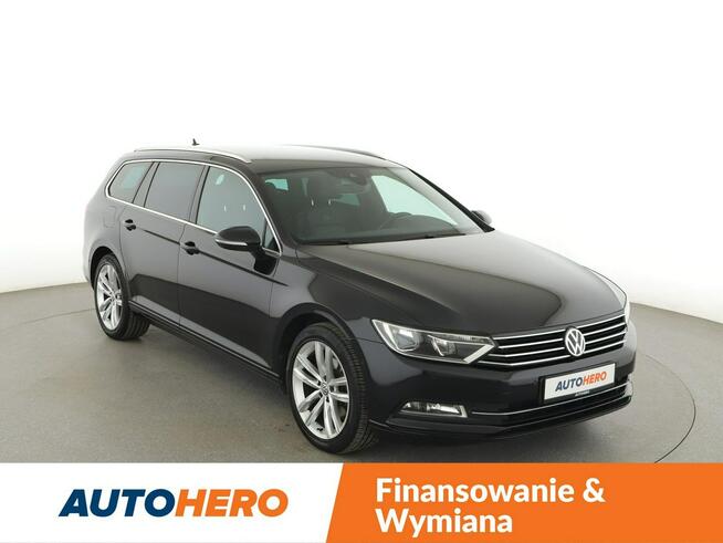 Volkswagen Passat DSG R-Line interior pack klima auto navi grzane fotele czujniki parkow