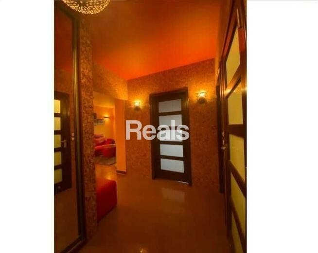 3 pokoje, balkon 12 m2, garaż