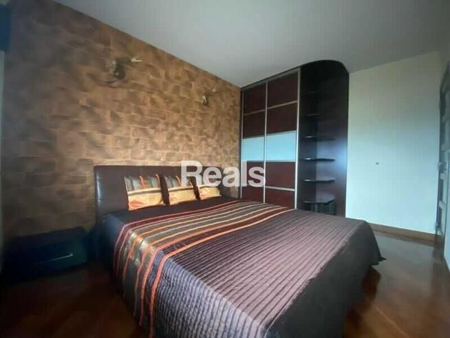 3 pokoje, balkon 12 m2, garaż