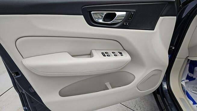 Volvo XC 60 B4 B Plus Bright aut ! Z Polskiego Salonu ! Faktura VAT !