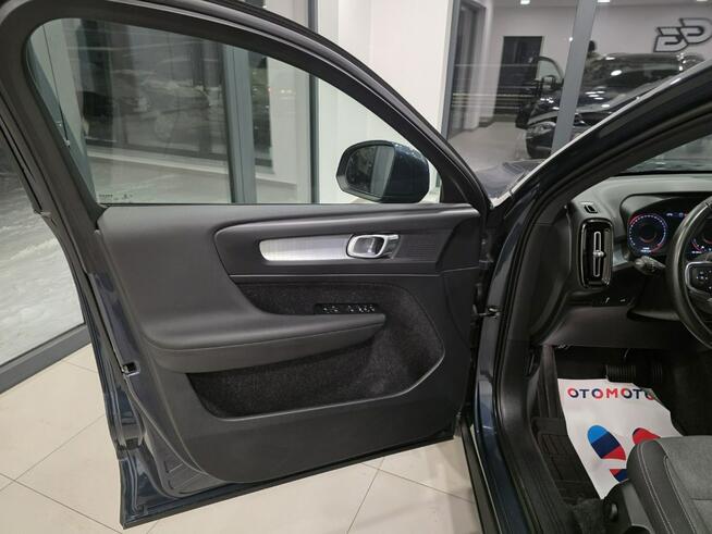 Volvo XC 40 Automat/ Roczna Gwarancja GetHelp w cenie / wzorowy stan