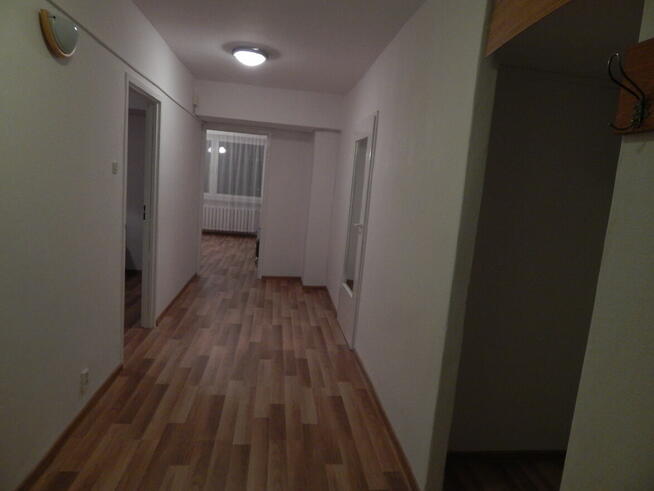 Bardzo ładny pokój pry metrze Służew