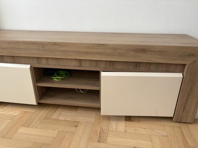 Przepiękna podświetlana komoda disajn