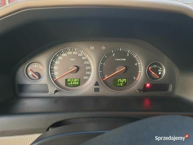 Volvo XC70 2.4 D5 185 KM 4×4 Manual • Ładny stan • Diesel