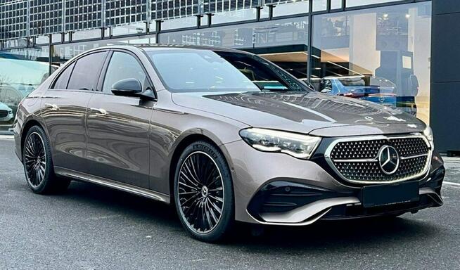 Mercedes E 220 d 4MATIC Sedan, rabat: 65 207 zł, dostępne różne wersje i kolory !