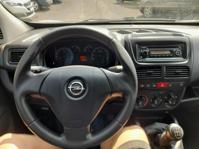 Opel Combo Chłodnia 15°C do 25°C zarejestrowana i ubezpieczona.