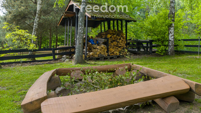 Wyjątkowy dom nad jeziorem Dąbrowa Wielka, Samin