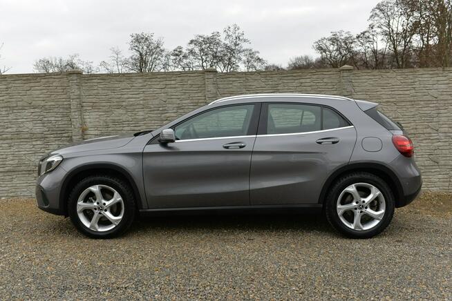 GLA 180 Full LED Navi Kamera Asystenci Szyberdach Półskóra