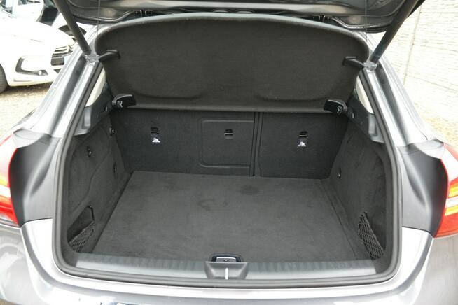 GLA 180 Full LED Navi Kamera Asystenci Szyberdach Półskóra