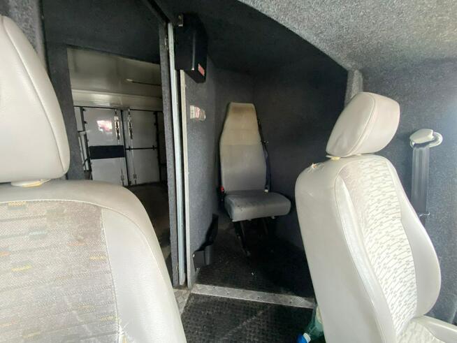 Volkswagen Transporter Trasporter T5 2.0-14KM Bankowóz kuloodporny opancerzony Klima 2014