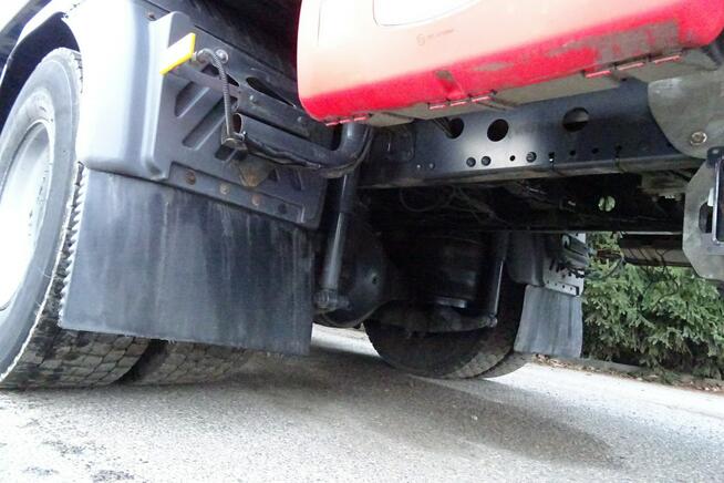 Mercedes Atego 1621 tylko 252 tys.km udokumentowane, kontener z windą