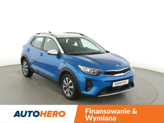 Kia Stonic automat klima auto grzane fotele navi kamera i czujniki parkowania