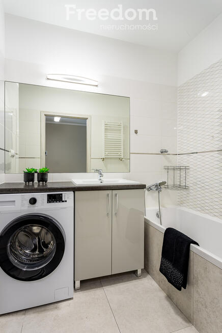 Mieszkanie 2 - pokojowe, blok z windą