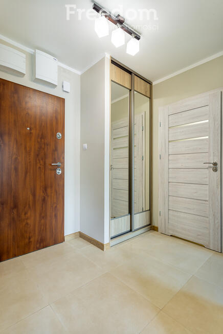 Mieszkanie 2 - pokojowe, blok z windą