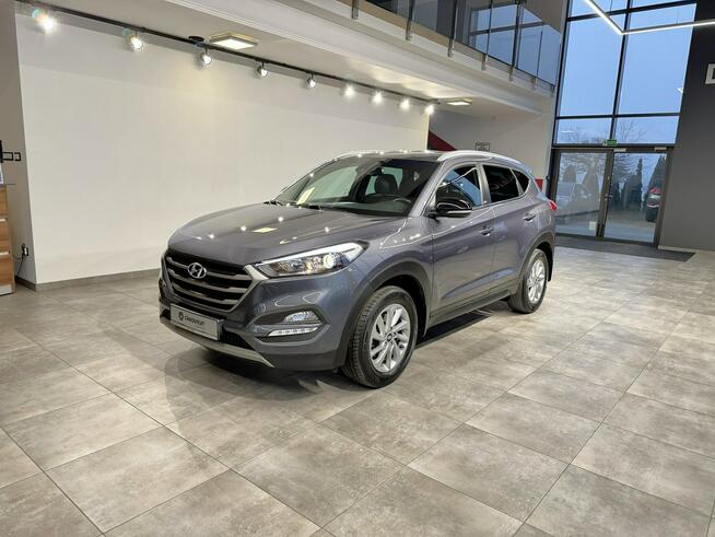 Hyundai Tucson 1.6GDI 132KM M6 2018 r., salon PL, komplet opon, serwisowany, NAVI