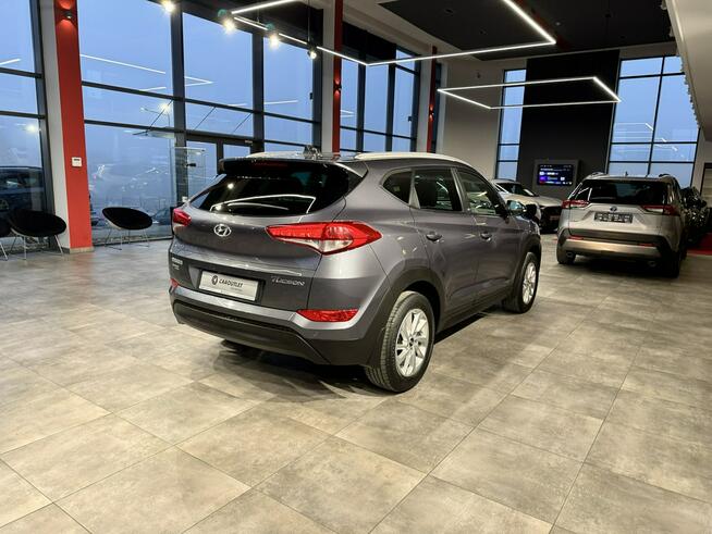 Hyundai Tucson 1.6GDI 132KM M6 2018 r., salon PL, komplet opon, serwisowany, NAVI
