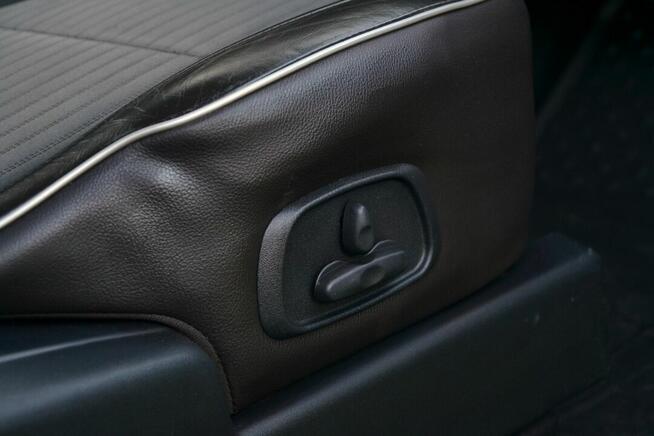 200KM SALON PL 4X4 Automat Navi Tempomat Szyberdach Xenon