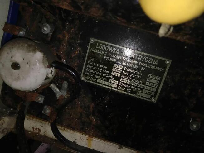 Lodówka elektryczna KRA SAP-N 1964 50L 90W 220V lata 60 Vint