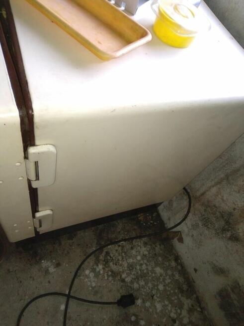 Lodówka elektryczna KRA SAP-N 1964 50L 90W 220V lata 60 Vint