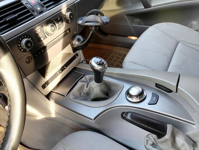 BMW E60 520i 2.2 170km