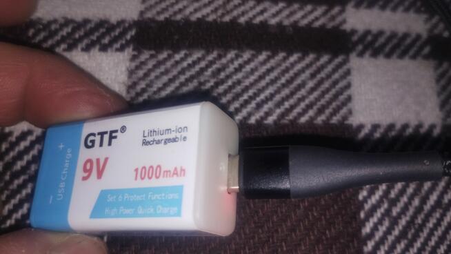 Akumulator 9v 6F22 ladowanie USB typ C.