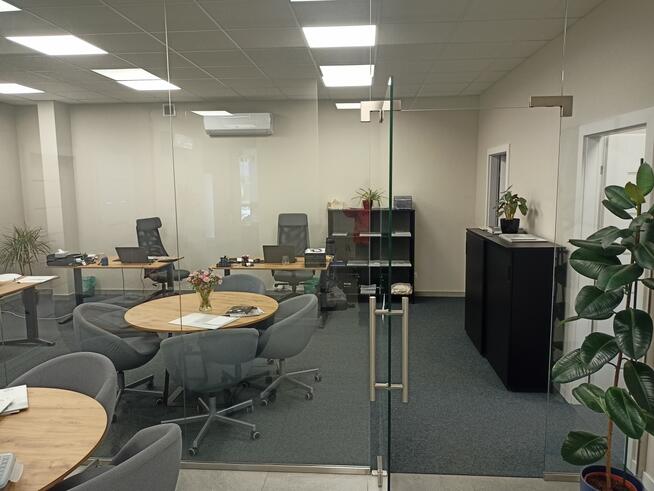 LOKAL USŁUGOWO–HANDLOWY 509 m² LUBOŃ /POZNAŃ