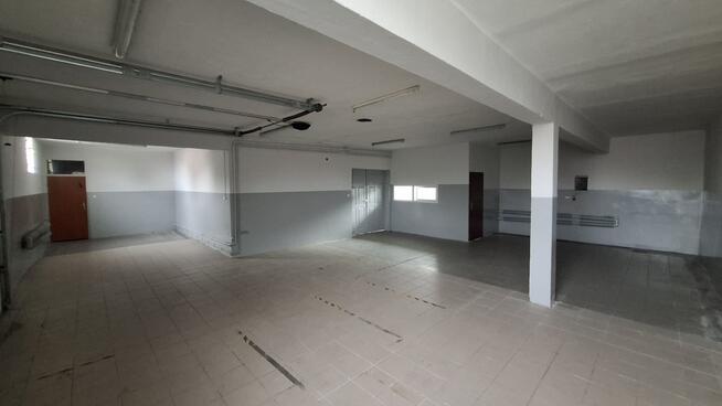 Lokal usługowy 470m² w centrum Troszyna + parking