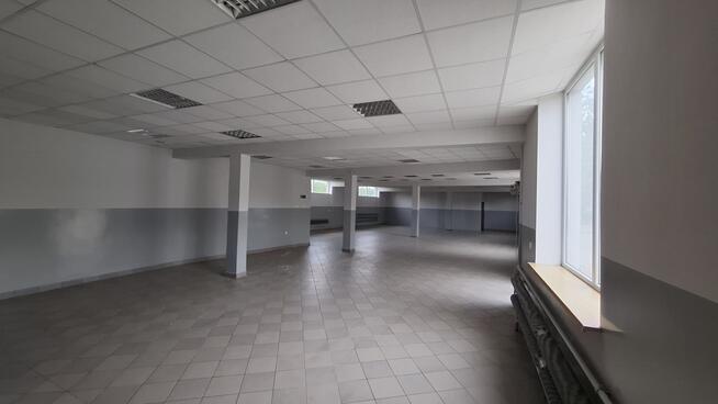 Lokal usługowy 470m² w centrum Troszyna + parking