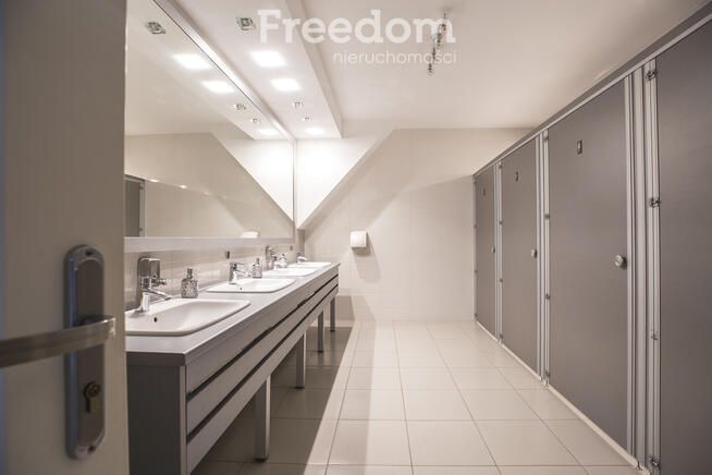 Dom + obiekt hotelowo-gastronomiczny | Ostrów