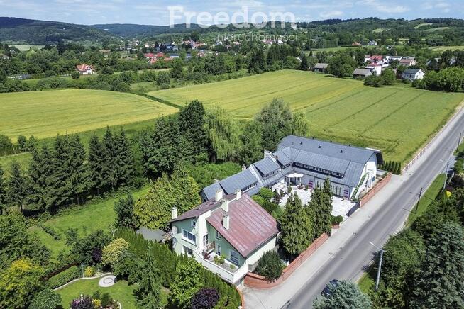 Dom + obiekt hotelowo-gastronomiczny | Ostrów