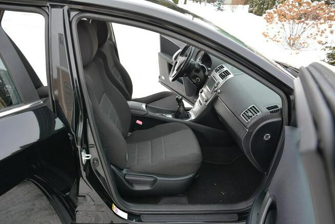 Toyota Avensis Lift Ledy Kamera Klimatronic Alu 16" 1 ręce z Niemiec Oryginał