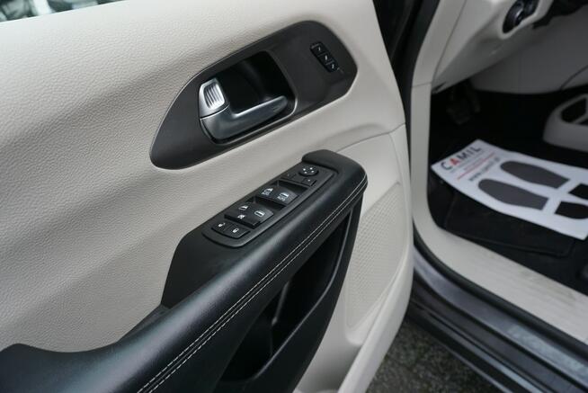 Chrysler Pacifica zarejestrowany, ubezpieczony