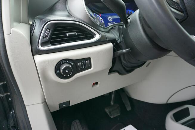 Chrysler Pacifica zarejestrowany, ubezpieczony