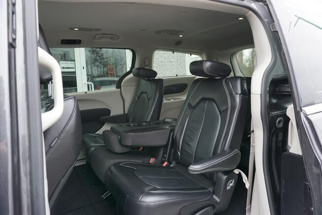 Chrysler Pacifica zarejestrowany, ubezpieczony