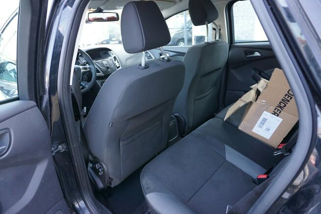 Ford Focus zarejestrowany, ubezpieczony