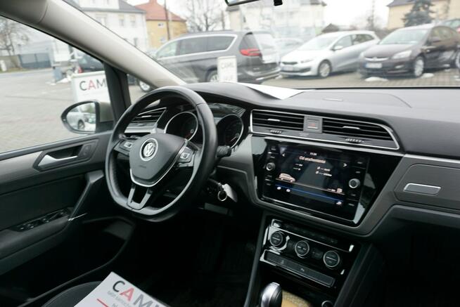 Volkswagen Touran zarejestrowany, ubezpieczony