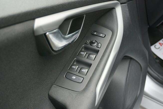 Volvo V40 zarejestrowany, ubezpieczony