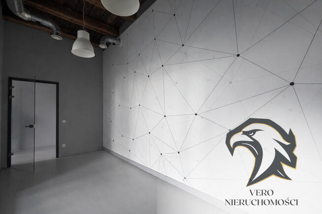 Nie nosi garnituru i ma charakter