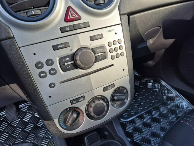 Opel Corsa 1.4 87km SKÓRA klima BEZWYPADEK serwis 2012