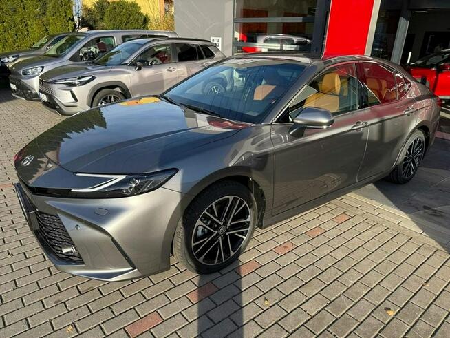 Toyota Camry Prestige, rabat: 29 372 zł, Dostępne różne wersje i kolory !