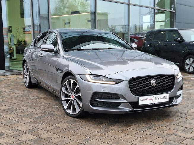 Jaguar XE 2.0D I4 204 KM AWD Auto SE 2023 EigerGrey /Skóra/ LED/ SalonPL / FV23%