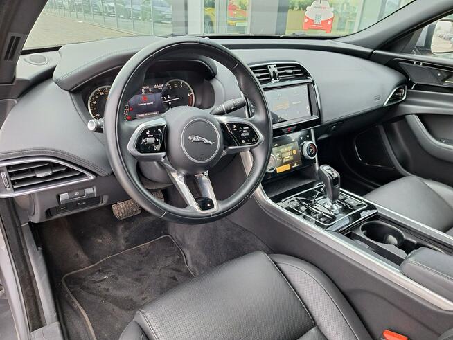 Jaguar XE 2.0D I4 204 KM AWD Auto SE 2023 EigerGrey /Skóra/ LED/ SalonPL / FV23%